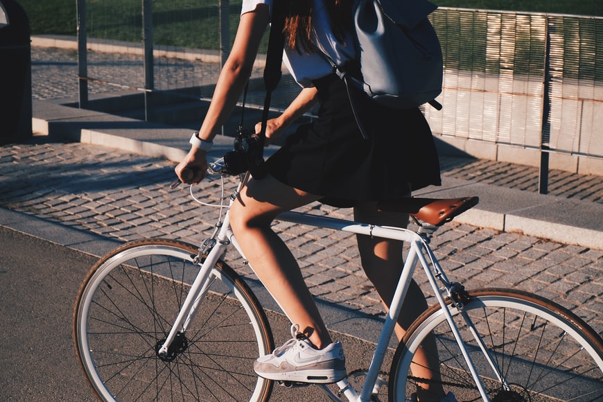 bici ragazza.jpg